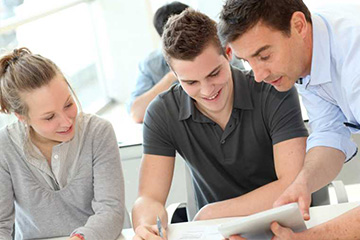 實(shí)施培訓(xùn)服務(wù)